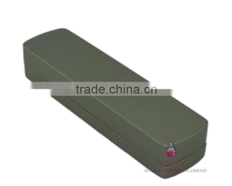 luxury golden packaging box for bracelet