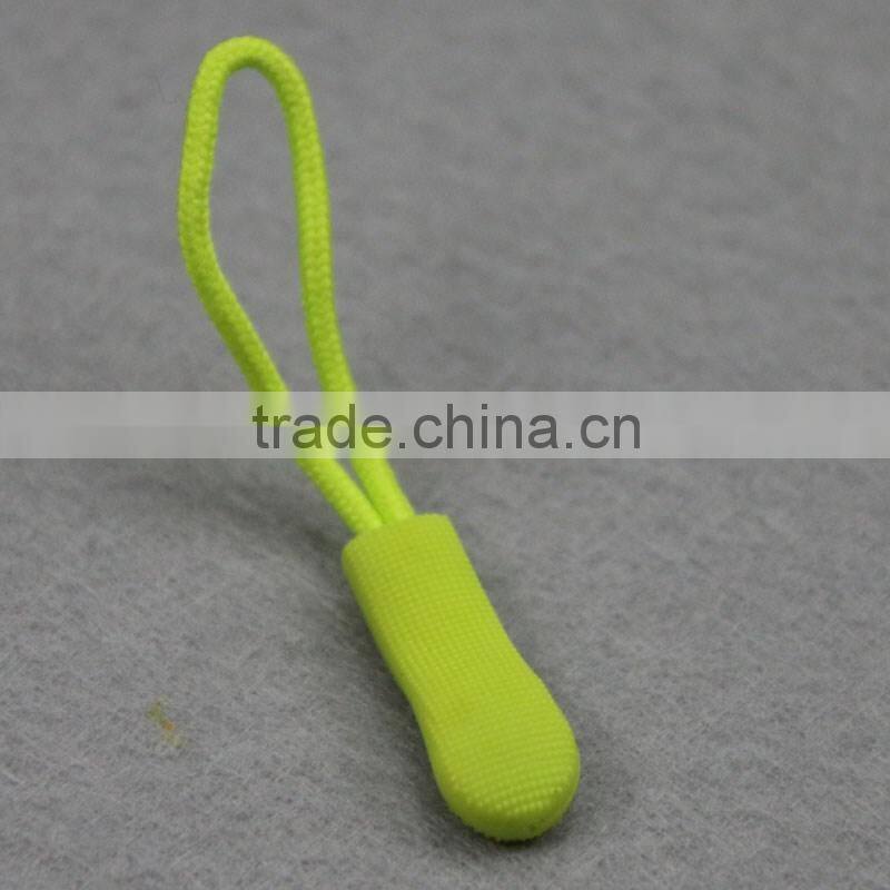 hot sell !plastic fashion zipper puller
