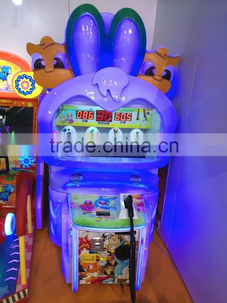 Dynamic 4D gun shooting machine kids carton design redemption shooting machine