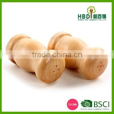 Hot new products for 2016 promotional rubber wood salt and pepper shaker