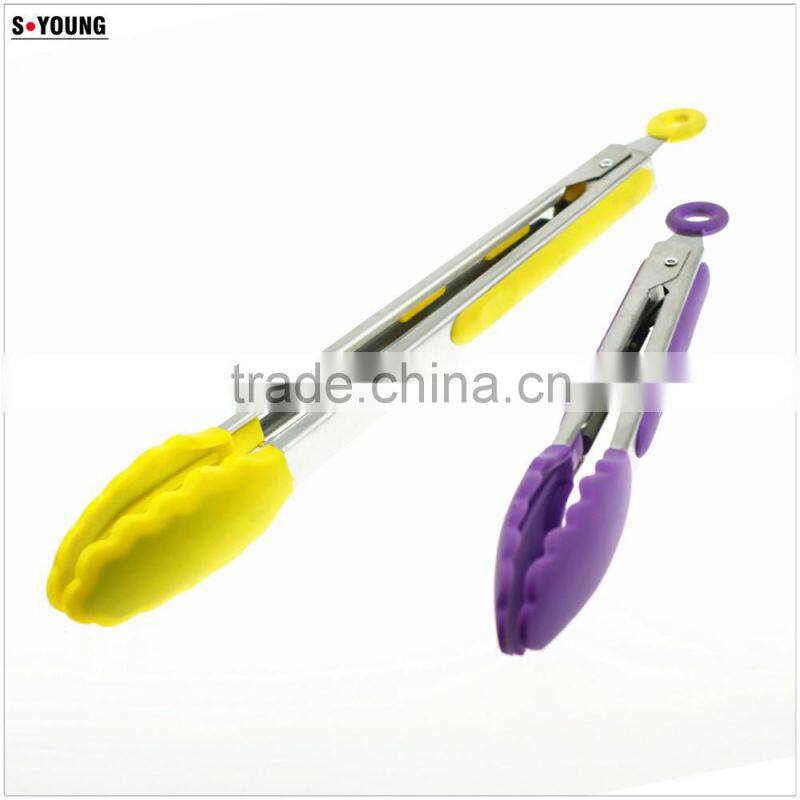 14013 Food Grade Kitchen and Barbecue Grill Tongs Silicone Locking Serving Food Tong