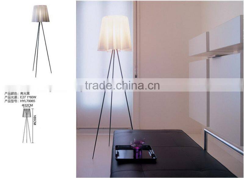Modern black /white standing floor lamps /Unique floor light/decorative tripod floor lamp