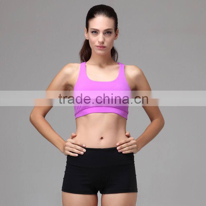 woman plus size short shorts with best cloth fabric fit for yoga and sport