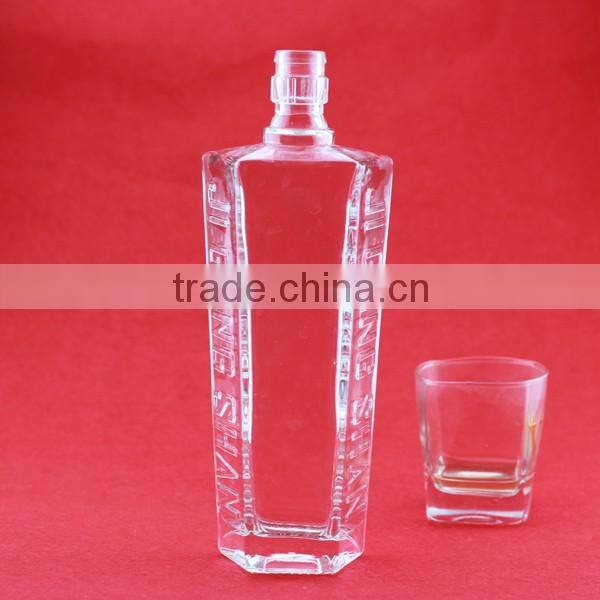 Hot sale apple shape beverage bottles glass hennessyneddf bottles bulleitdfg bottle 500ml