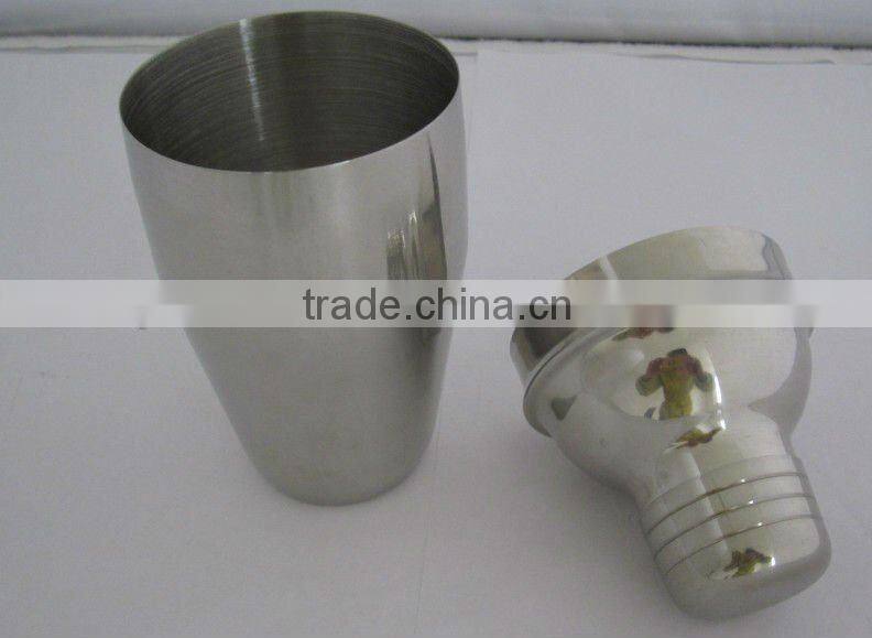 Stainless steel cocktail shaker