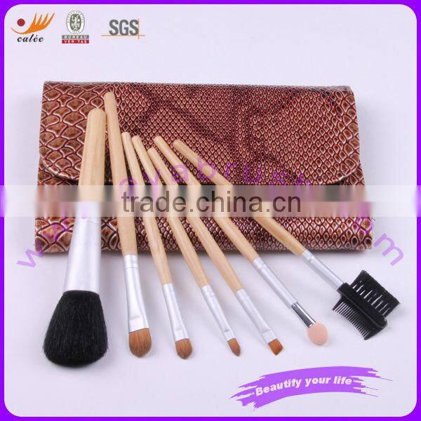 Fashionable Cosmetic Brush Travel Set 7 piece