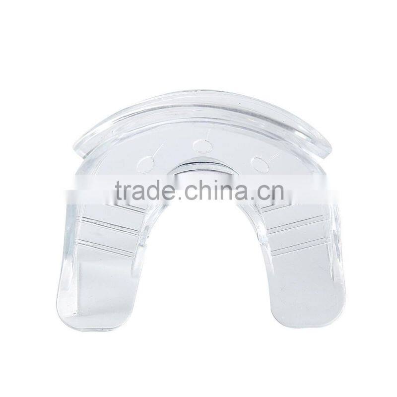 Transparent mouth tray with teeth whitening light