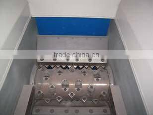 Plastic single shaft shredder