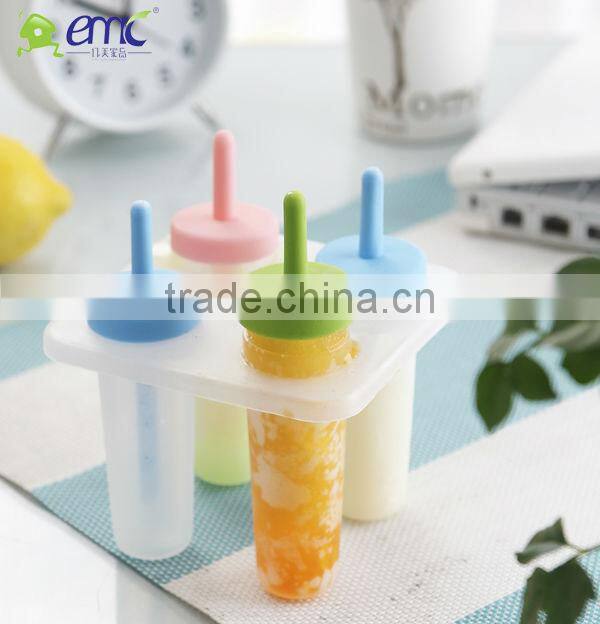 Oval set of 4 plastic ice cream mould with color handle