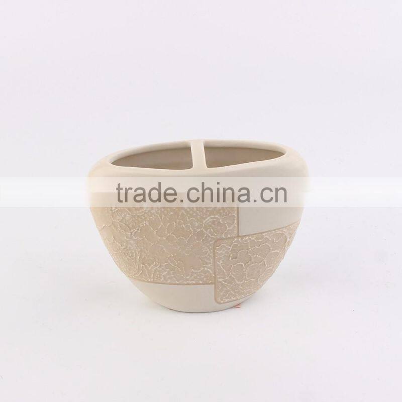 Cream-colored elegant hand-painted ceramic bathroom accessories home decoration