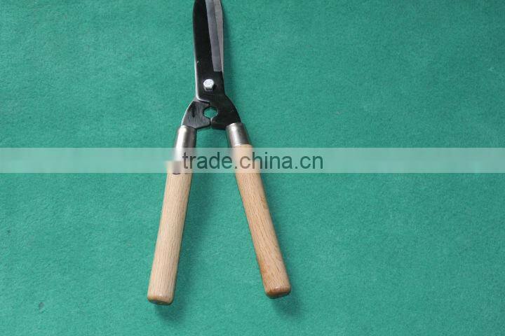 hedge shears with wooden handles/garden tool