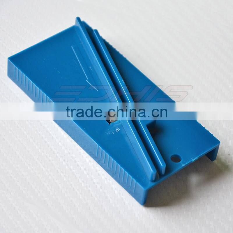 CN005 card squeegee sharpener
