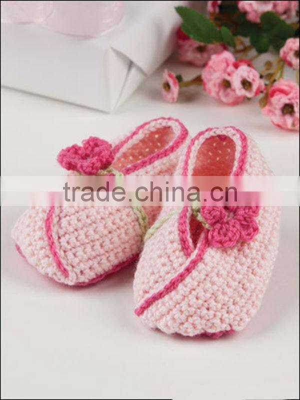Hollow Wool Knitted Shoes Wholesale Floral Crochet Baby Girl Soft Shoes