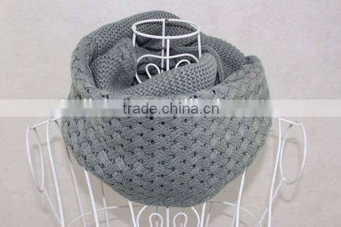 New Magnetic Delicate Charm Ladies Fashion Loop Circle Scarf