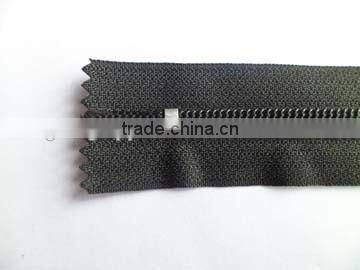 7# nylon waterproof zipper fastener close end with painted auto-lock thumb slider back side slider rain wear coate zipper