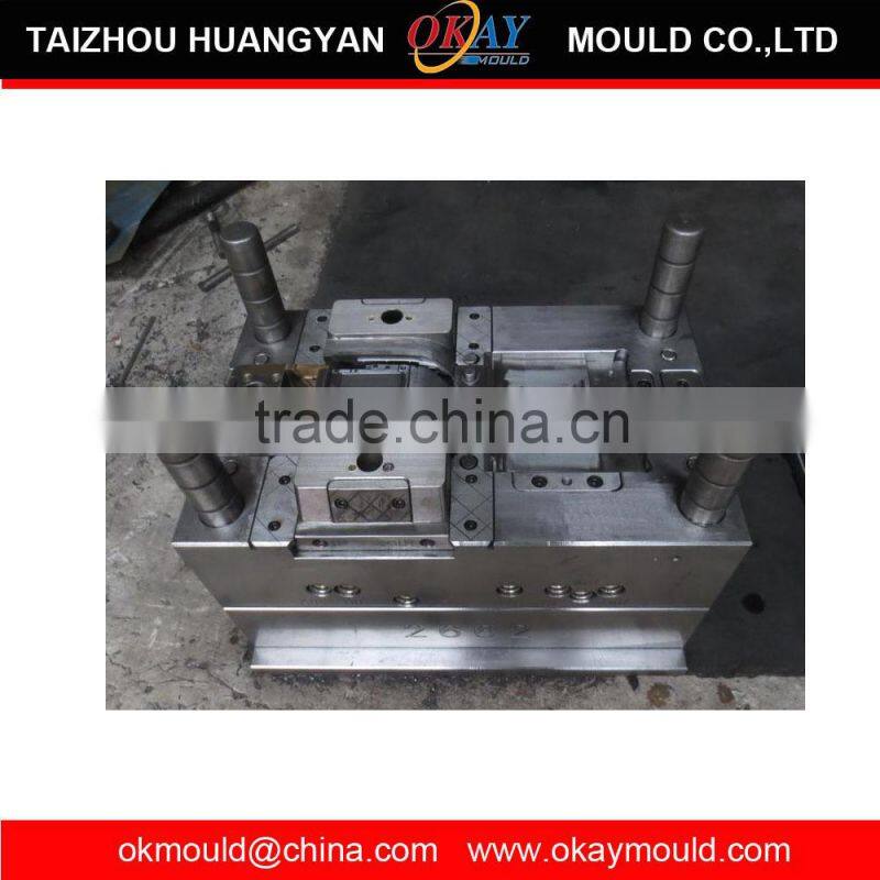 Plastic injection mould