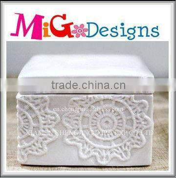 Wholesale hand carved jewelry boxes OEM Welcome