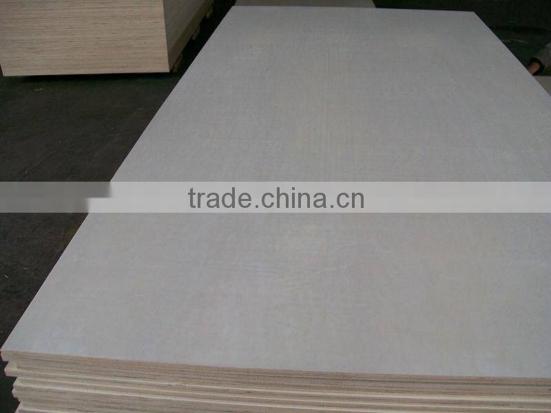 Linyi Different Kinds Engineered Plywood with Low Price