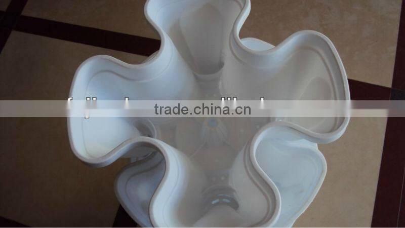 self-watering planters,tackable flowerpots,plastic flower pots wholesale