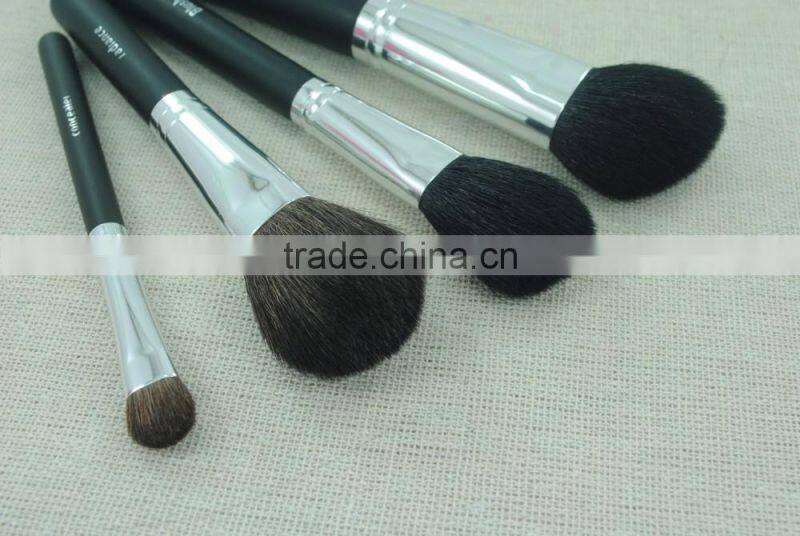 Wholesale and retail newest makeup brushes with lowest price