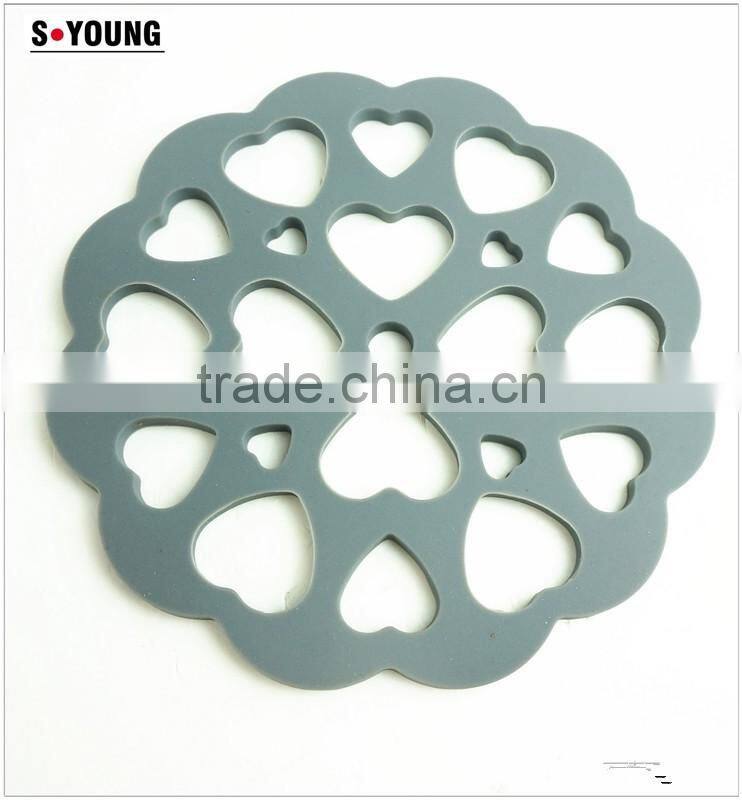 16142 flower shape unti-skidding table silicone mat
