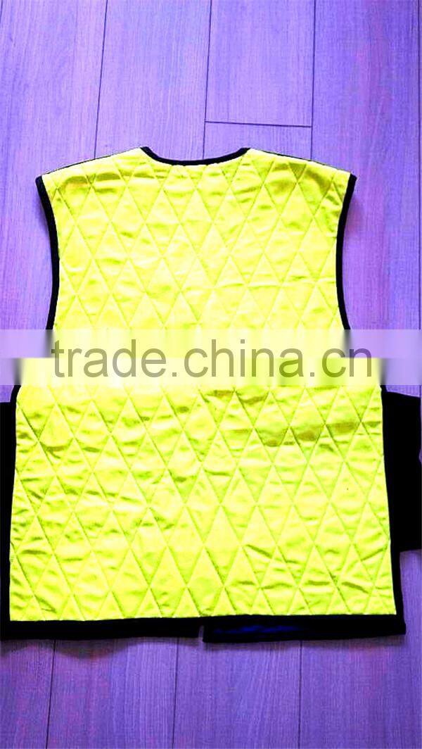 Good quality white ice mesh vest with cooling bag