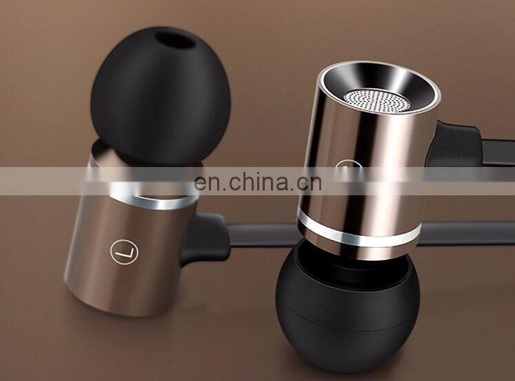 2017 gray flat Super heavy bass cable Metal earbuds with Mic for iphone samsung
