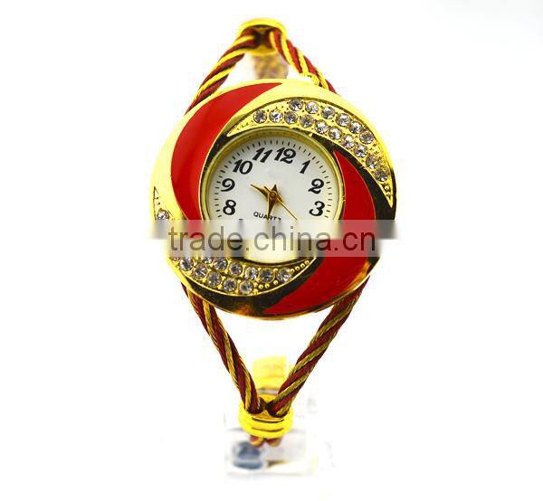 alibaba hot sell watch in spanish express beautiful crystal watch glass face bracelet watch