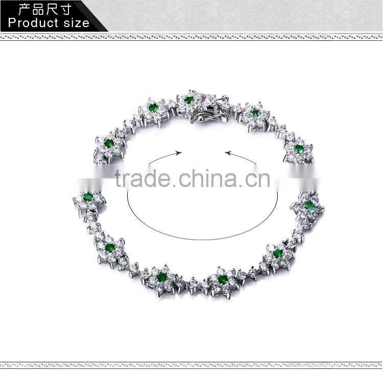 Nice Look Spring Summer 16/17 Flower Design Green Colored Stones Setting Women Bracelet