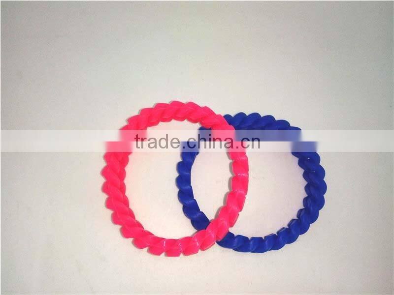 Simple Style Solid Color Silicon Wristhand Buckle Shaped Rubber Chain Bracelet