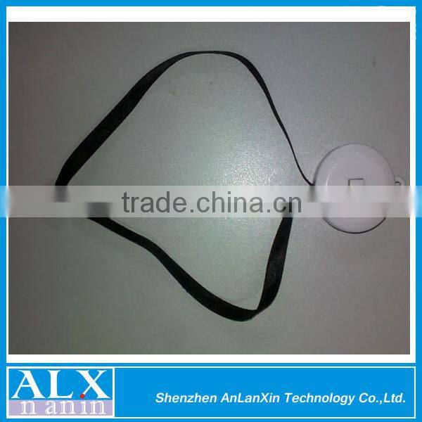 Updated webbing mobile badge holder