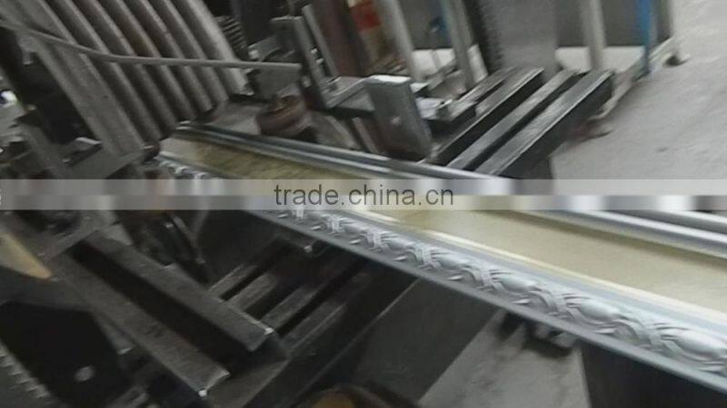 Cornice making machine from foam PS