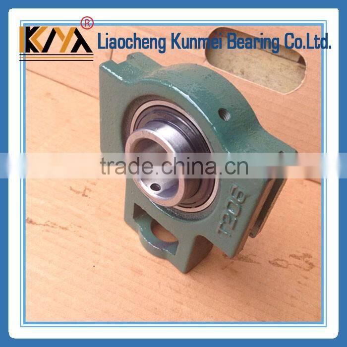 Spherical insert ball bearing UCT205