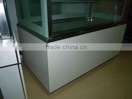 2m Japanese Style Right Angle Cake Showcase