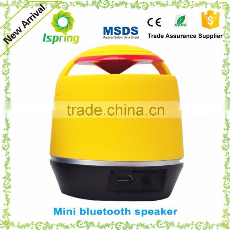 portable docking station speaker for ipod/iphone