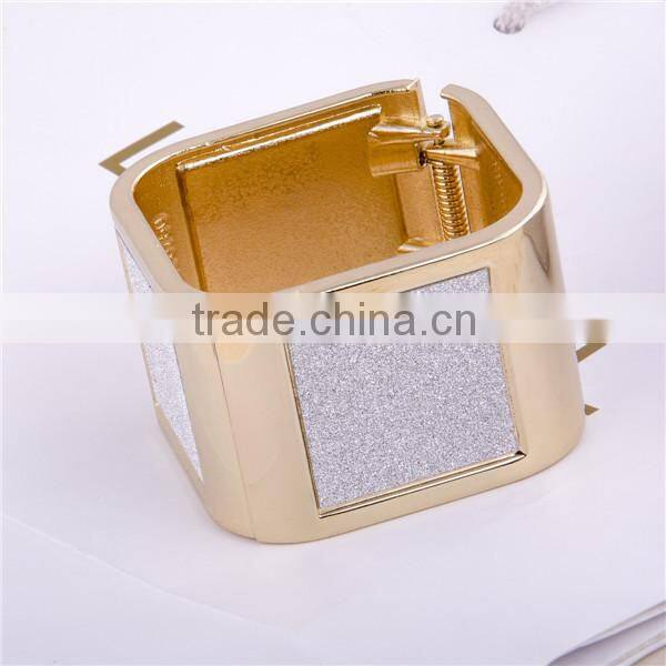 Fashion Alloy Gold Square Shaped Bangle