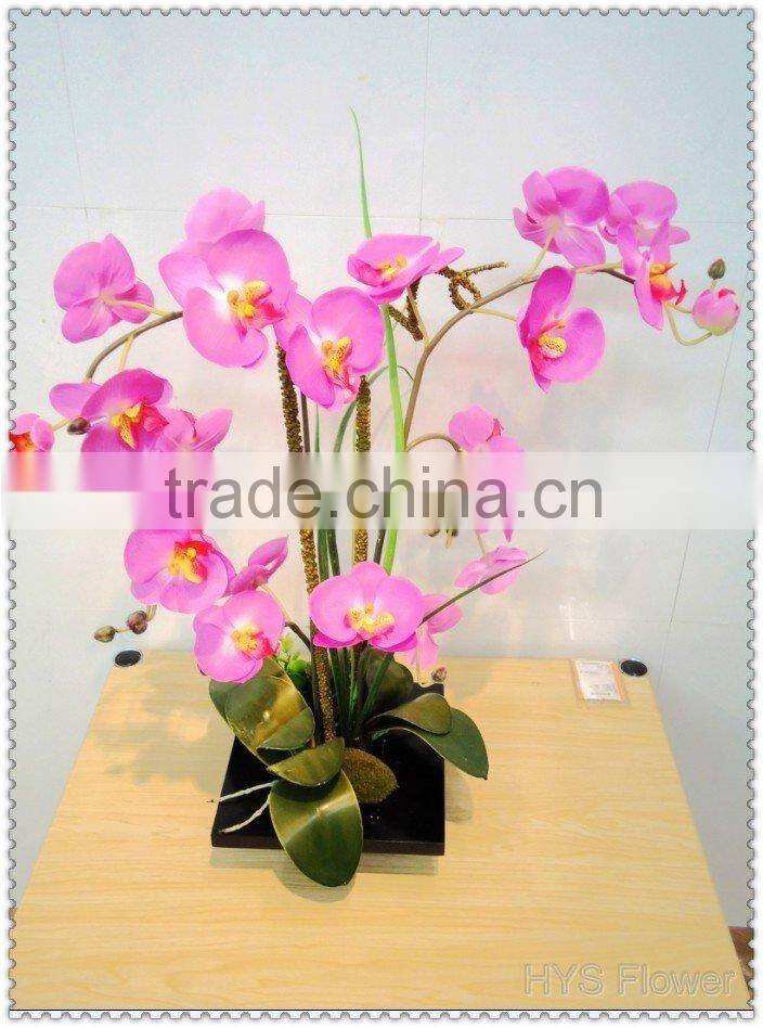 Artificial flower arrangements for decoration