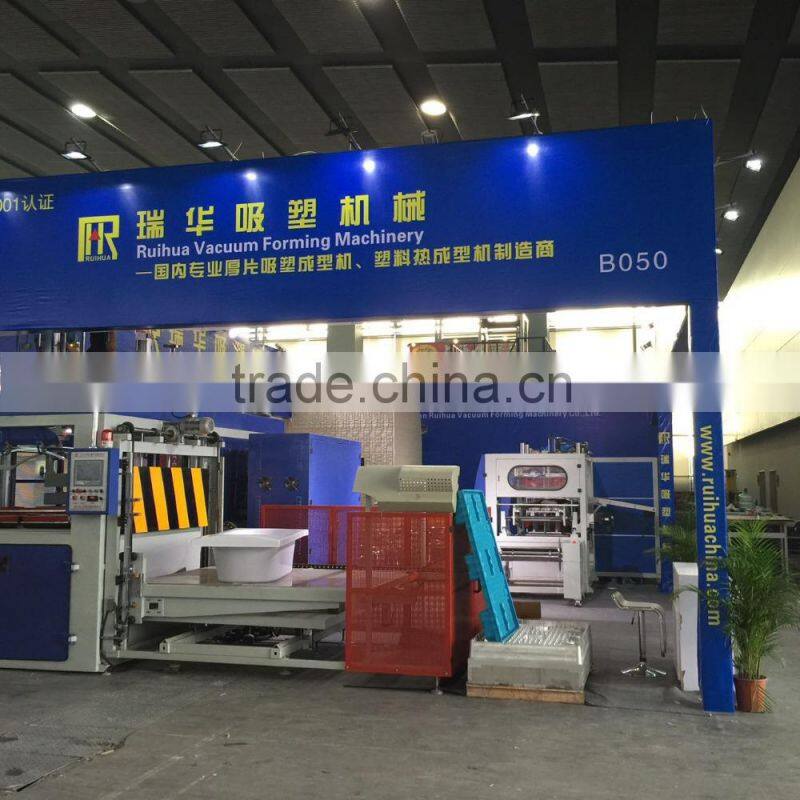 2015 new design vacuum forming machine