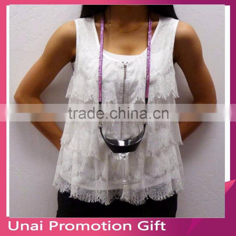 High Quality Free sample Wine Lanyard Glass Holder Rhinestone Neck and rubber Wine Yoke