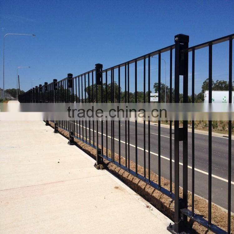 Custom height and colors and Easy installation Pedestrian fences and barriers
