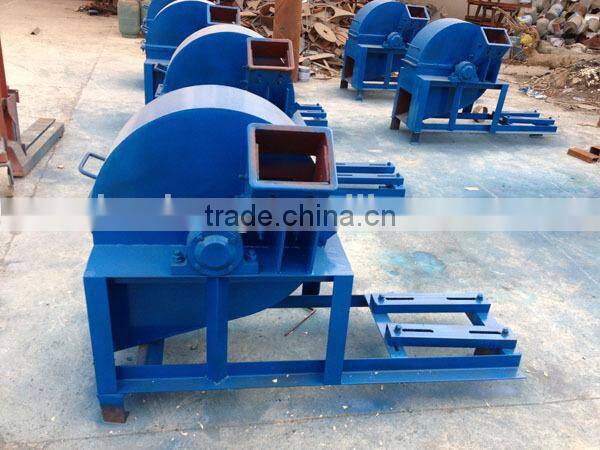 Mini machine to make sawdust,tree branch cutting machine,wood crushing shredding machine