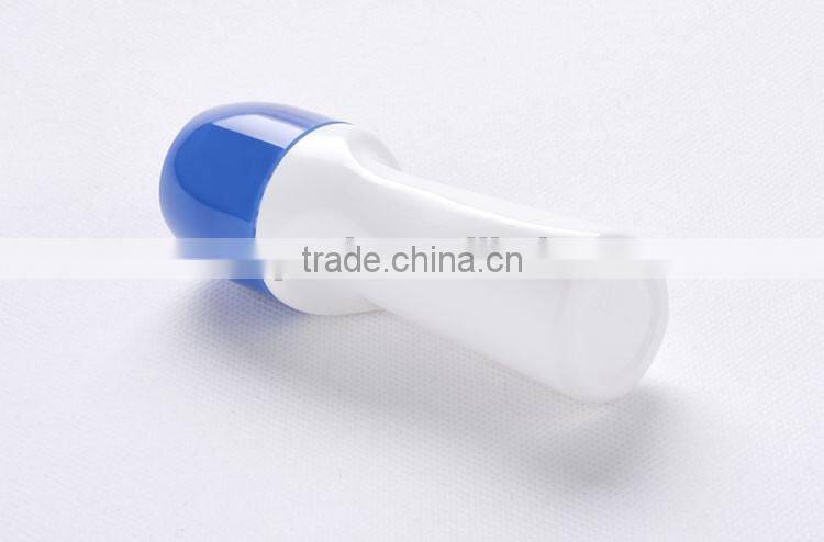 factory wholesale plastic cosmetic roll on bottle
