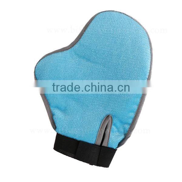 Wonderful Dog Pet Grooming Glove