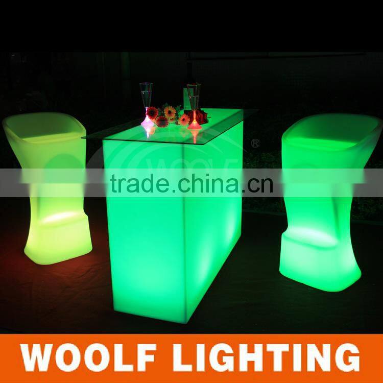 Glowing Rectangular LED Cocktail Lounge Table LED Party Events Lighting Up Decorative Table