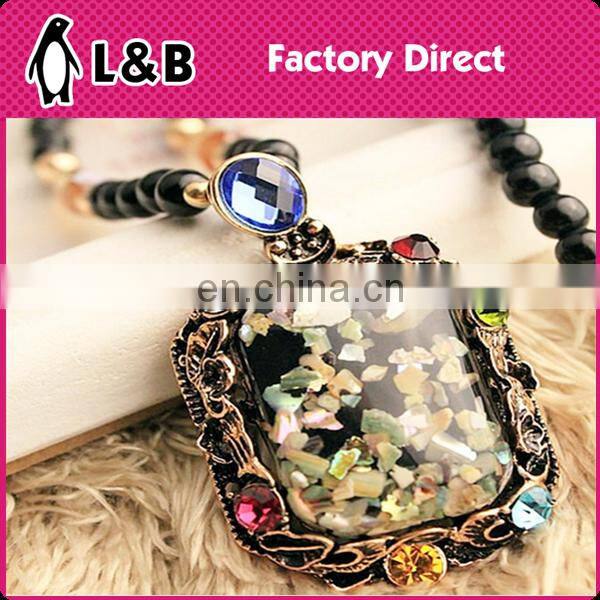 2016 fashion handmade round square triangle fancy cheapest pendant handmade chunky bead necklace