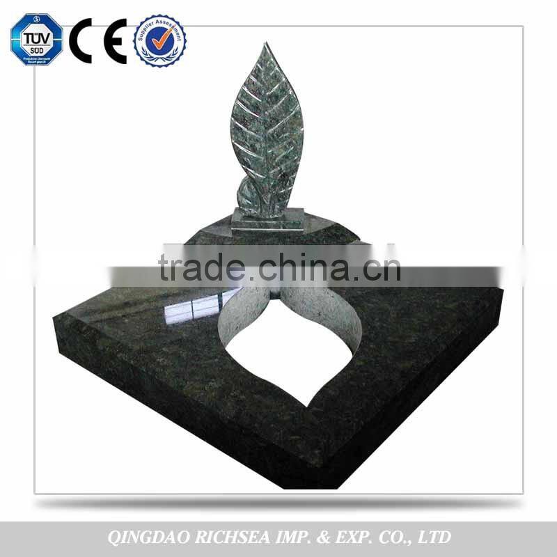 Professional Factory Supply European Black Granite Heart Shaped Tombstone with Angel