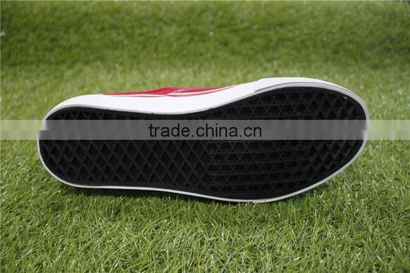 2016 china low price new model flat canvas shoes man