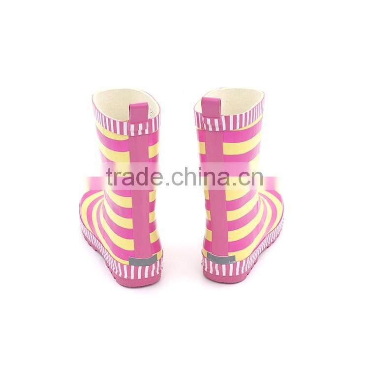 Factory competitive price fashion boys and girls children rubber rain boots