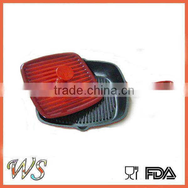 cast iron enameled grill pan with cover