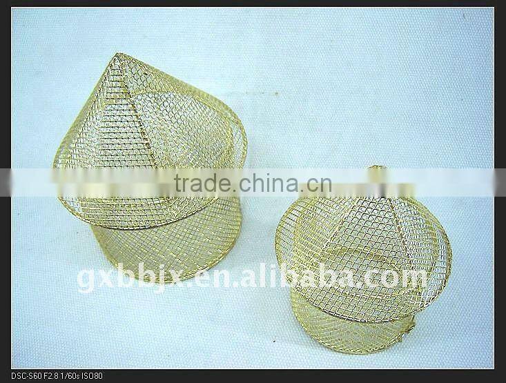 Gold iron wire decorative mushroom crafts and baskets